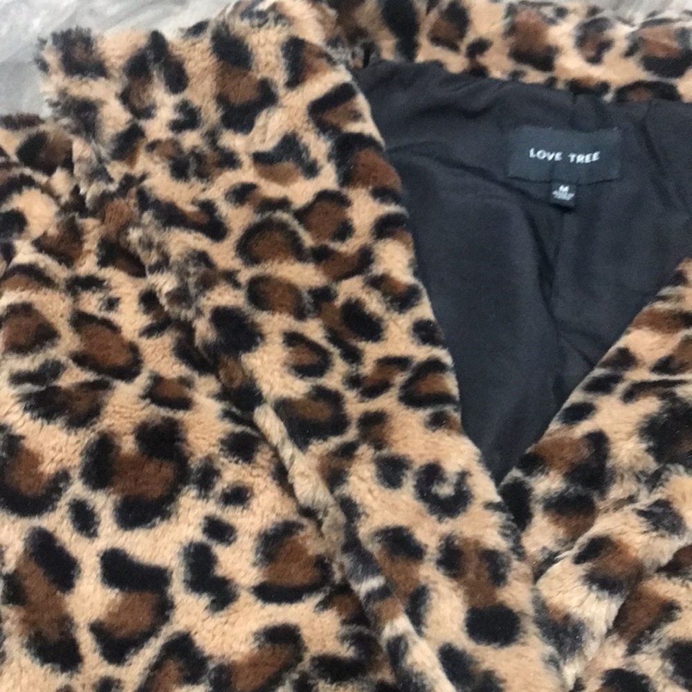 Fuzzy Leopard Jacket - Picture 2 of 5